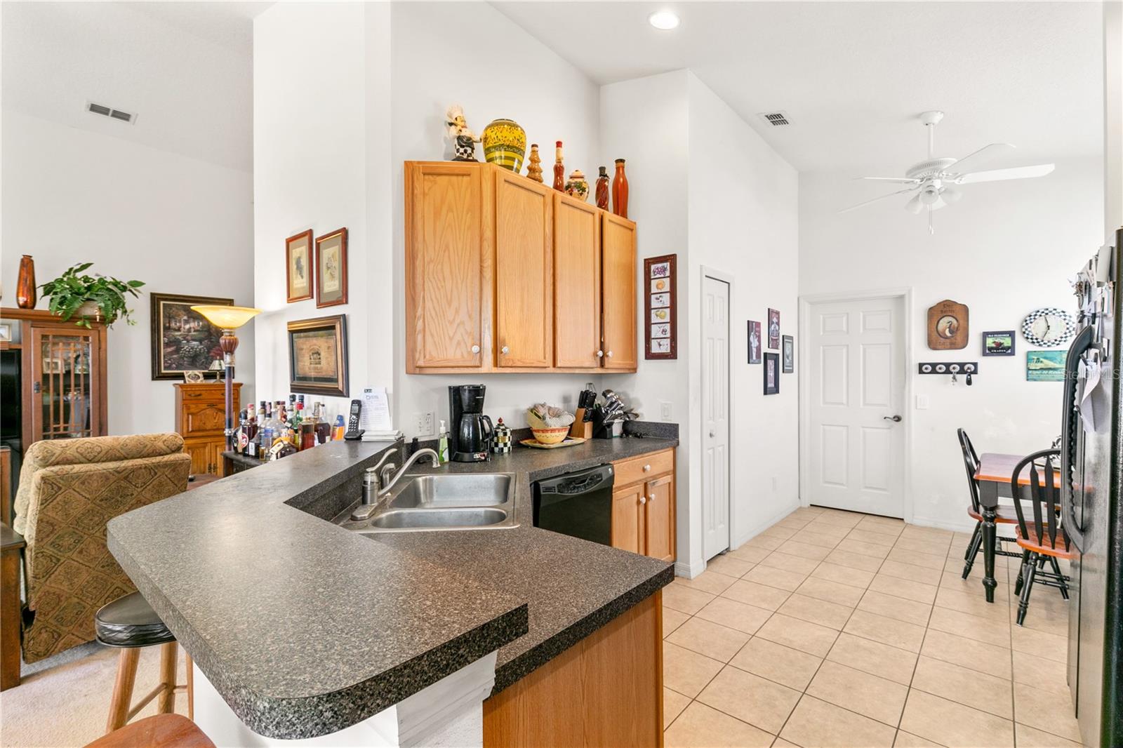 112 FLAME VINE WAY, GROVELAND, FL, 34736