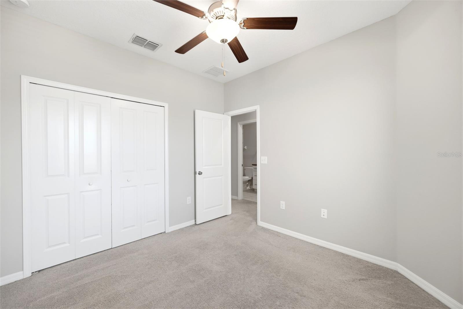 31555 BLUE PASSING LOOP, WESLEY CHAPEL, FL, 33545