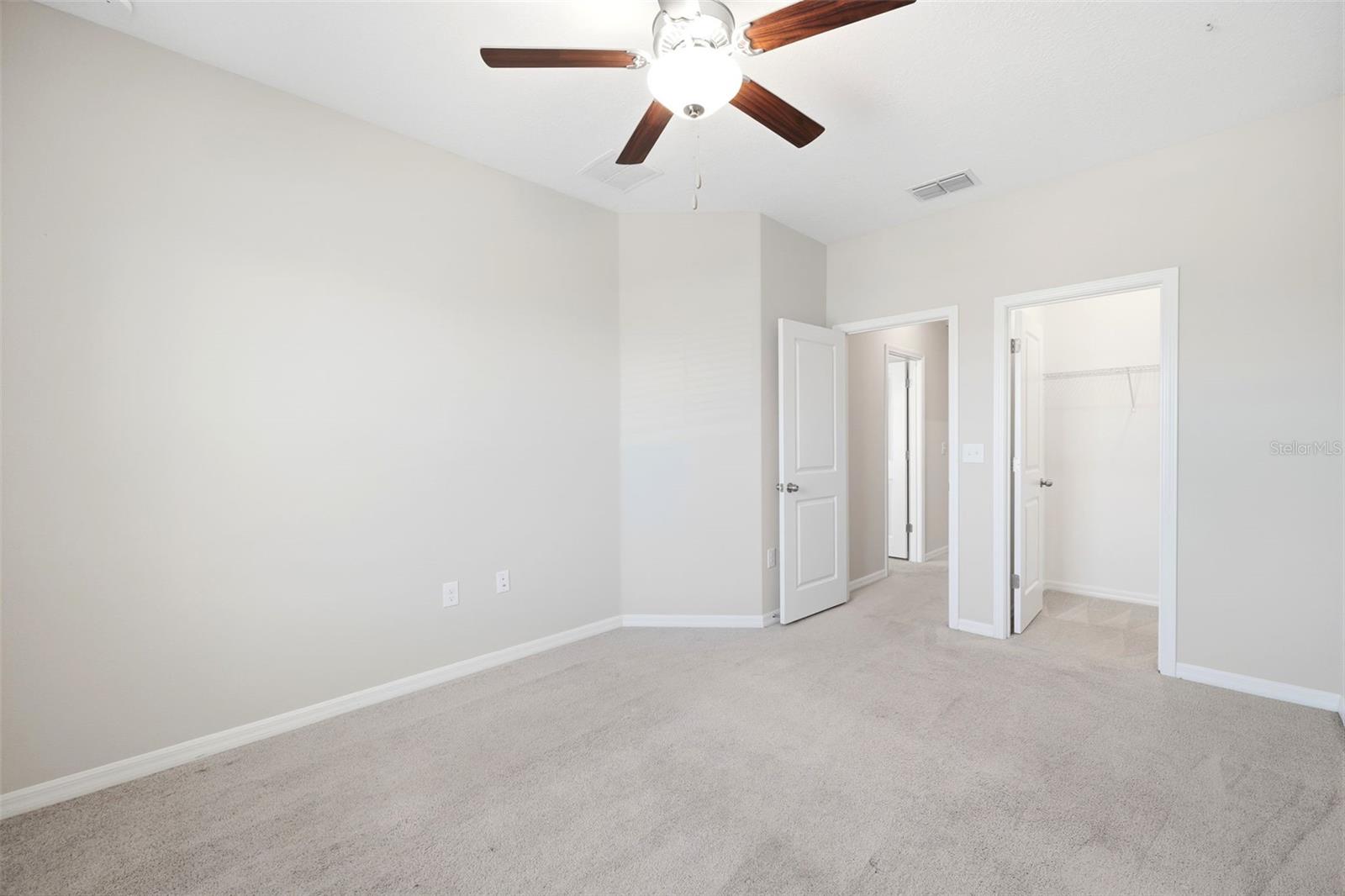 31555 BLUE PASSING LOOP, WESLEY CHAPEL, FL, 33545