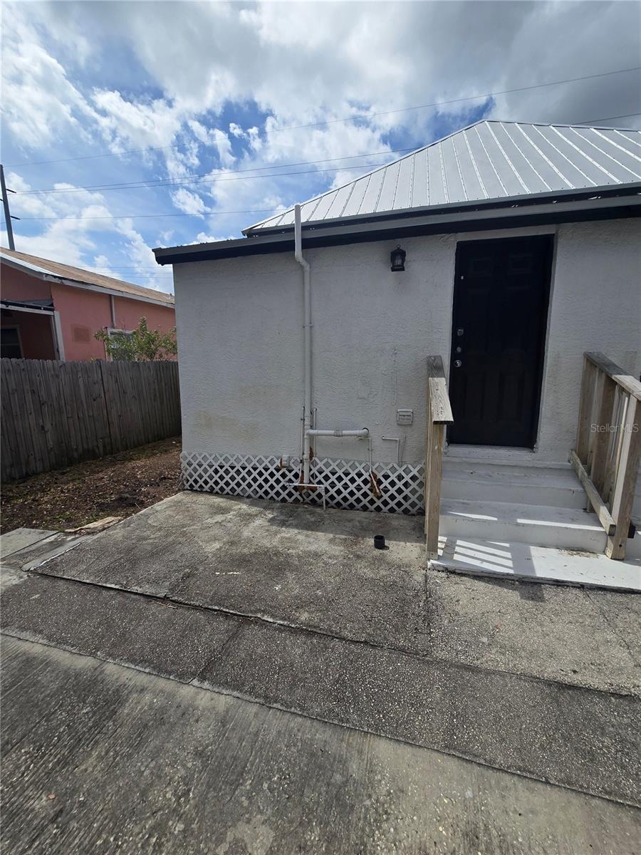 2406 E CLARK ST #A & B, TAMPA, FL, 33605