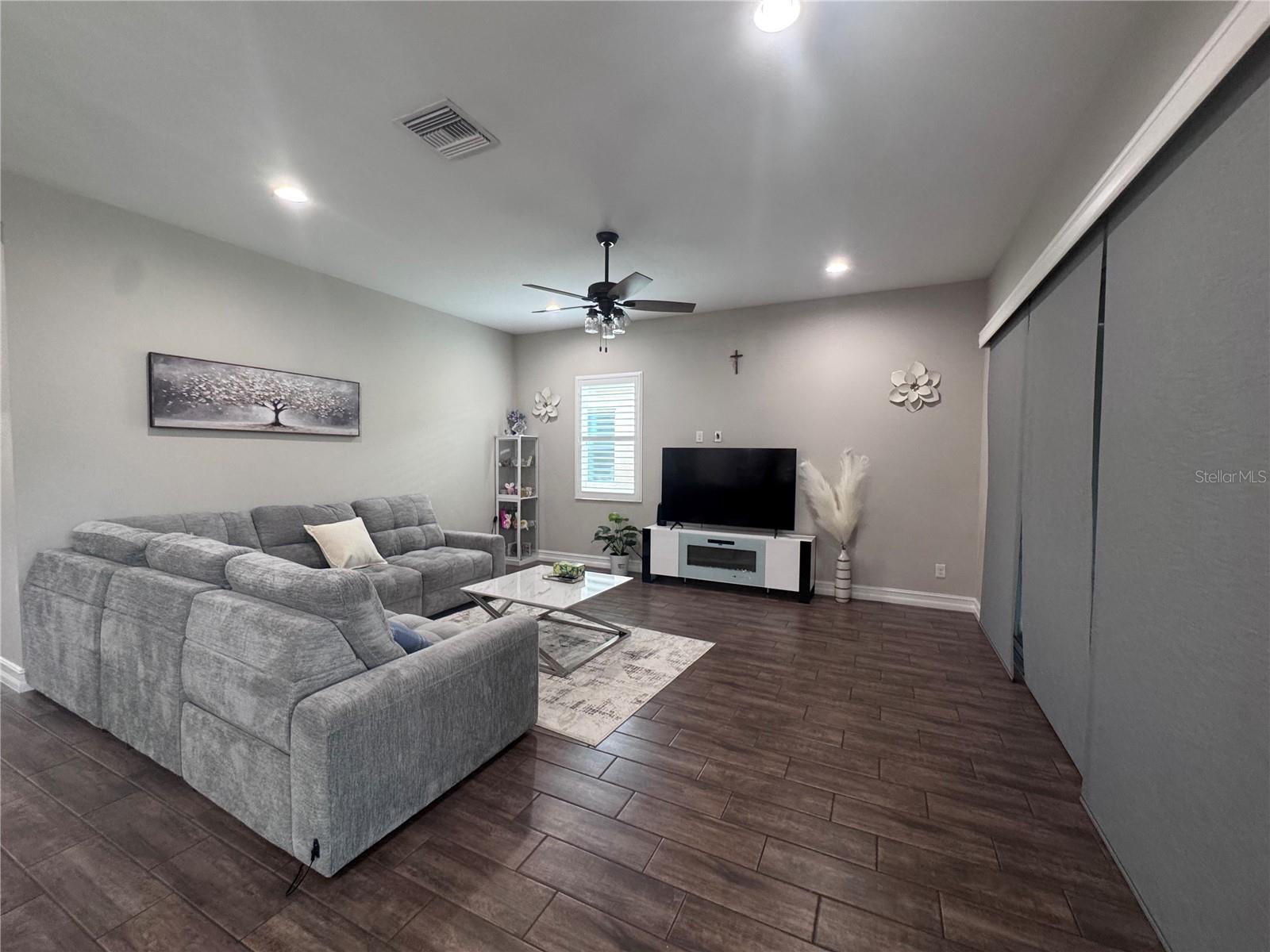 11513 11TH AVE E, BRADENTON, FL, 34212