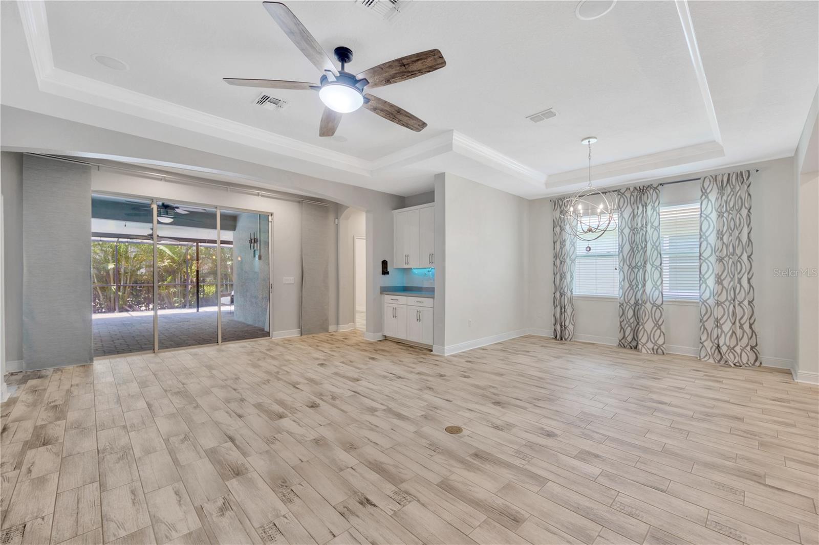 6518 PARK STRAND DR, APOLLO BEACH, FL, 33572