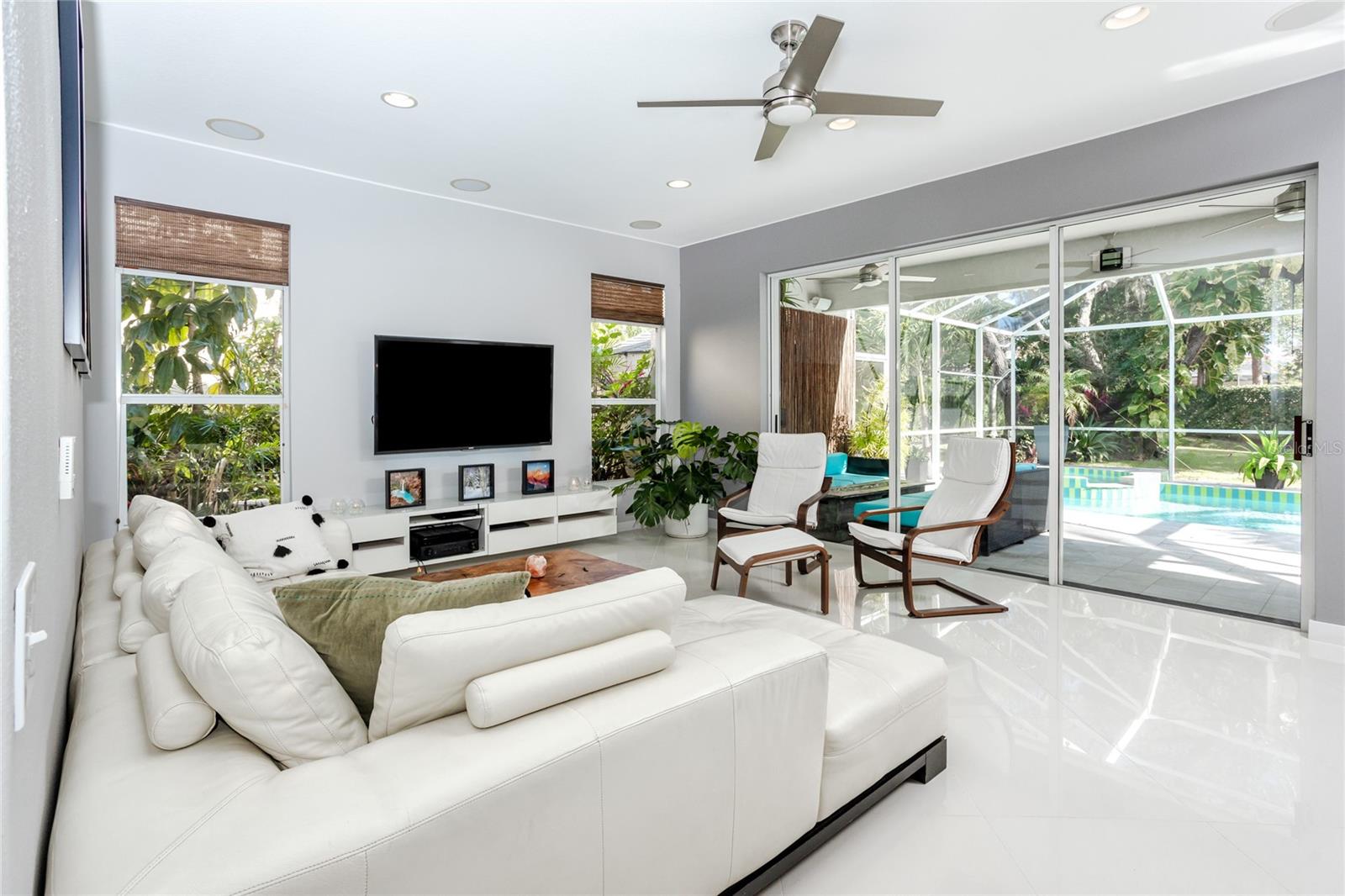 2241 HIGHLAND WOODS DR, DUNEDIN, FL, 34698