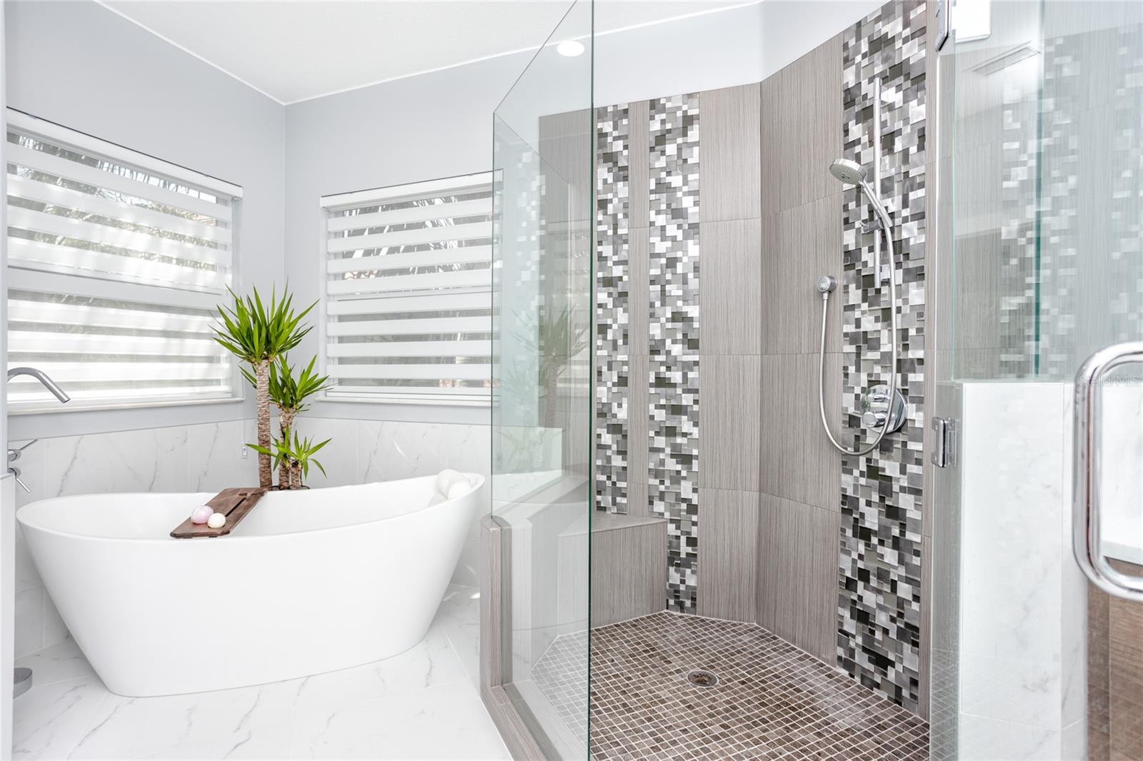 2241 HIGHLAND WOODS DR, DUNEDIN, FL, 34698