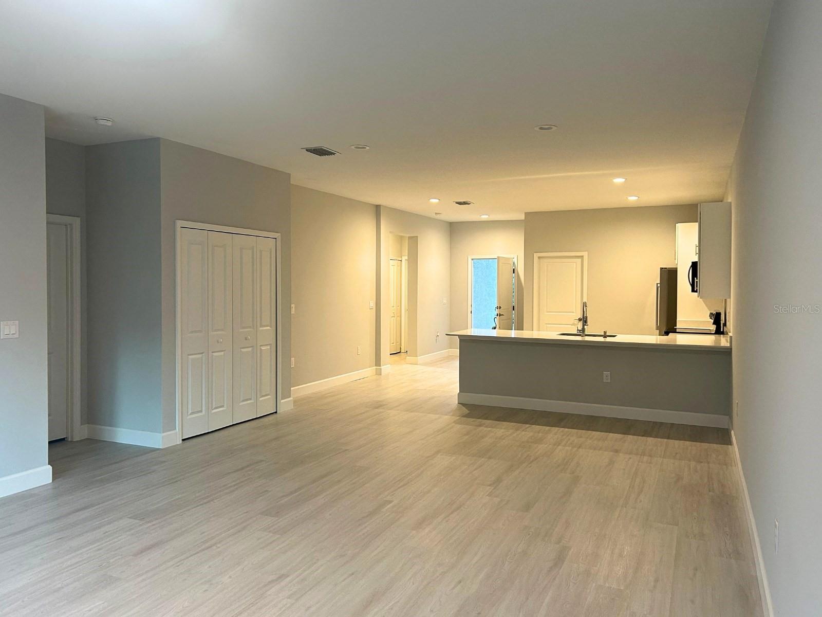 10385 PORT EVERGLADES ST, PORT CHARLOTTE, FL, 33981