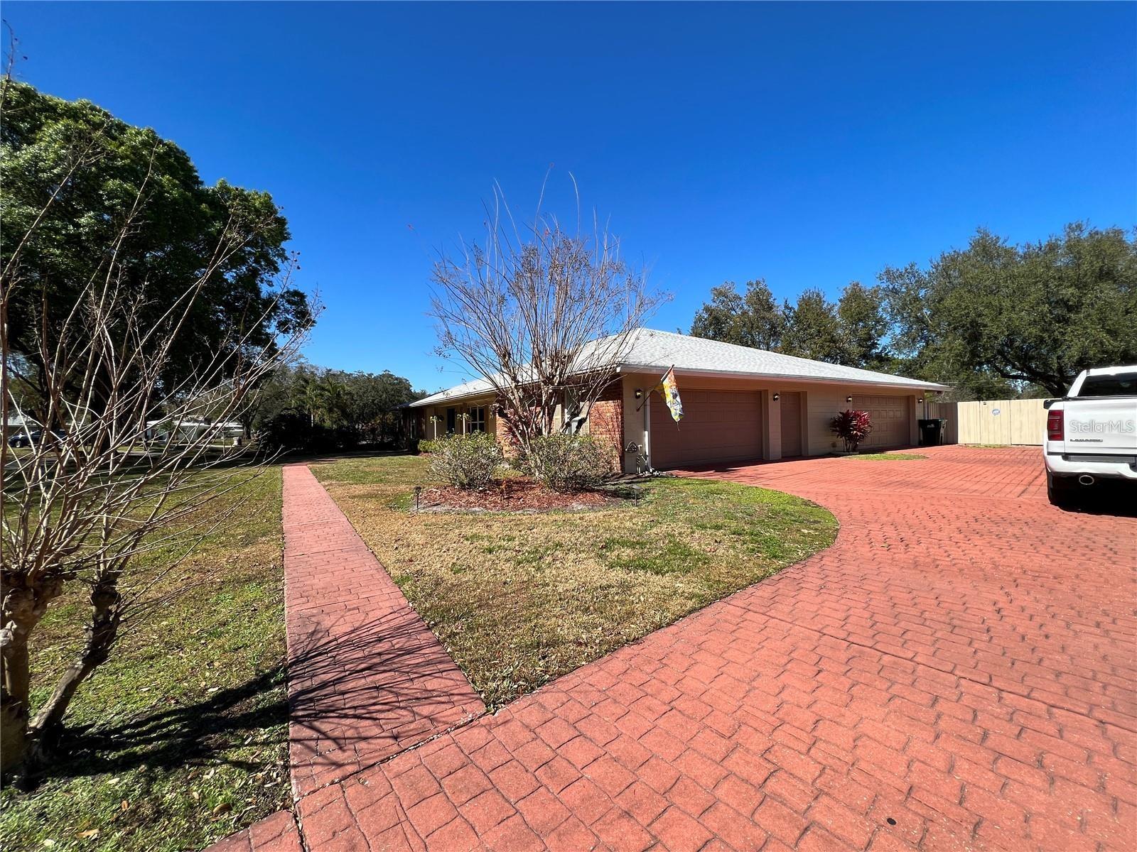 8605 CARACAS AVE S, ORLANDO, FL, 32825