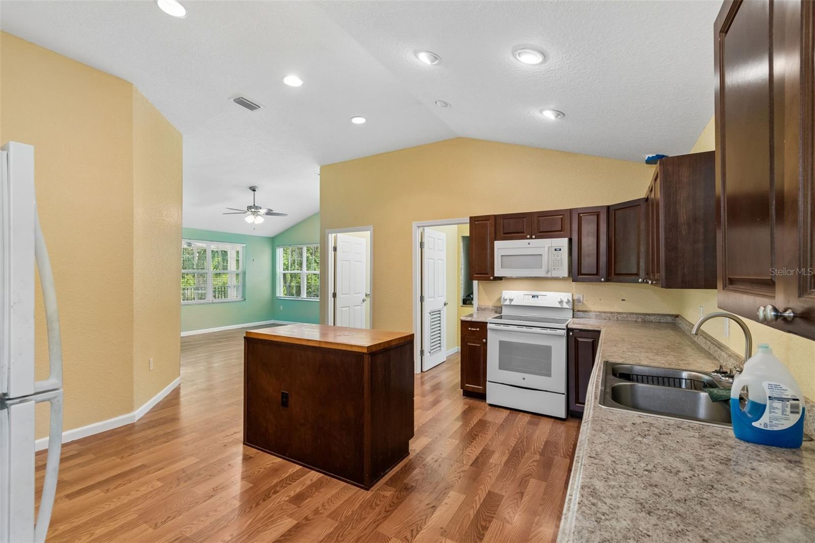 11274 S RIVIERA DR, HOMOSASSA, FL, 34448