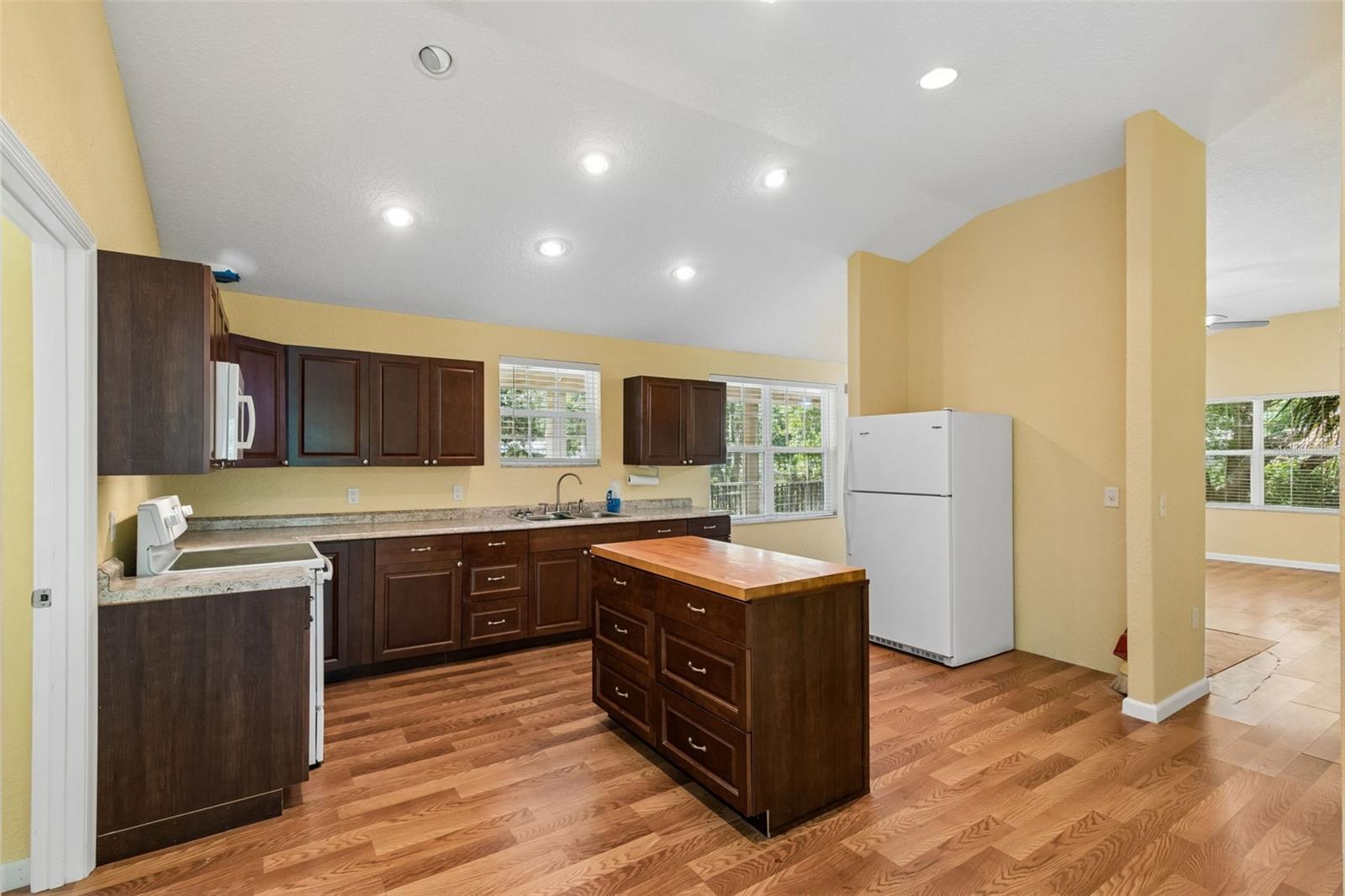 11274 S RIVIERA DR, HOMOSASSA, FL, 34448