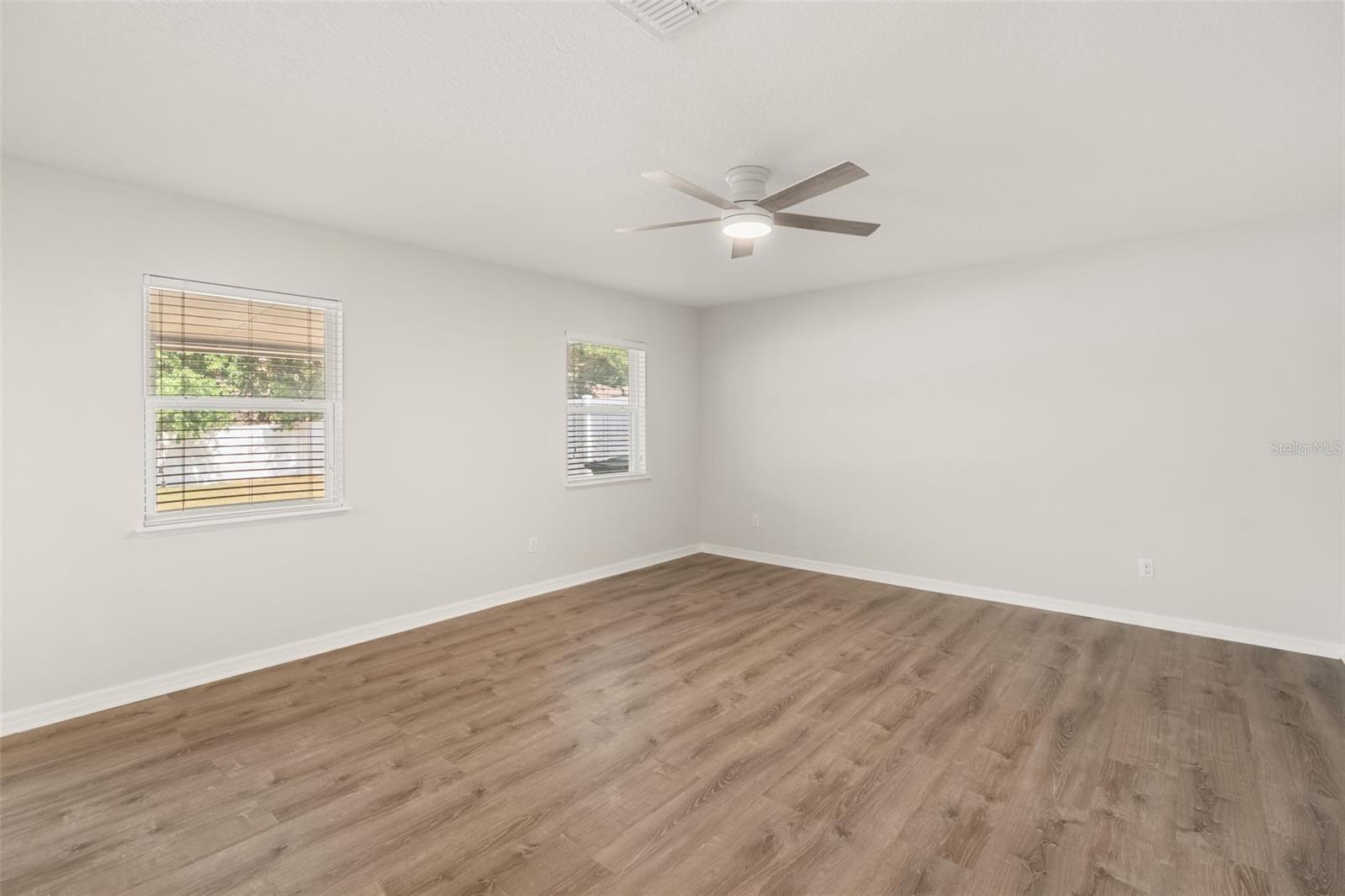 611 DEL PILAR DR, GROVELAND, FL, 34736