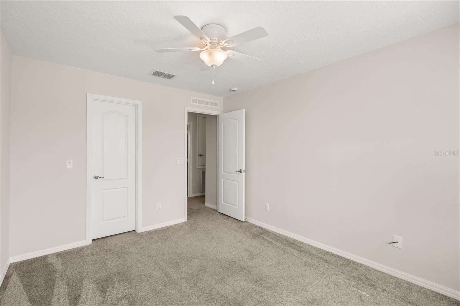 611 DEL PILAR DR, GROVELAND, FL, 34736
