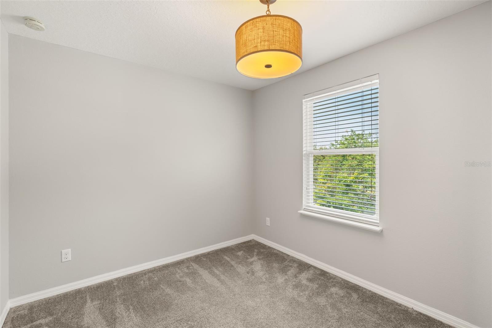 611 DEL PILAR DR, GROVELAND, FL, 34736