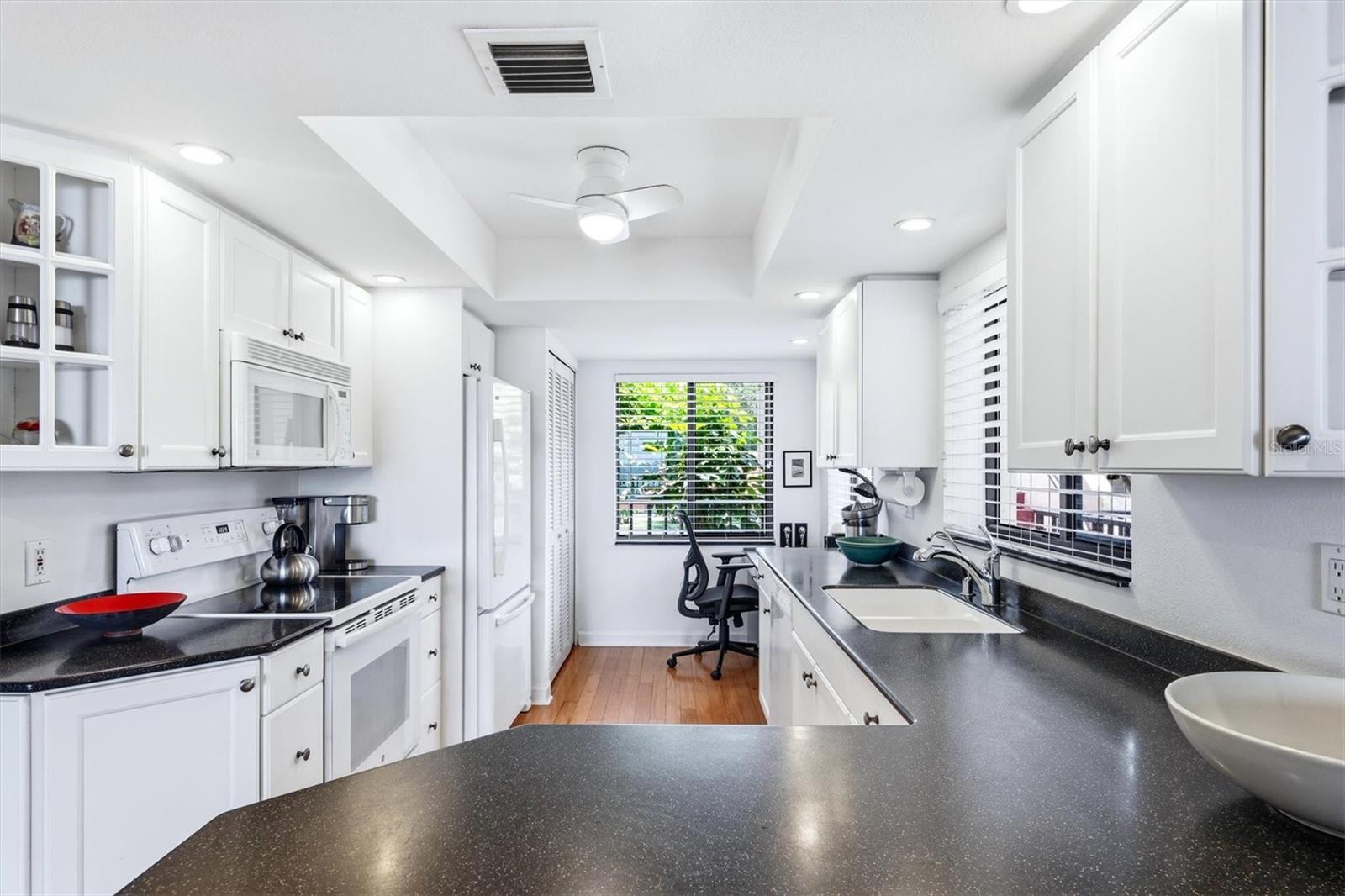 3460 WILD OAK BAY BLVD #143, BRADENTON, FL, 34210