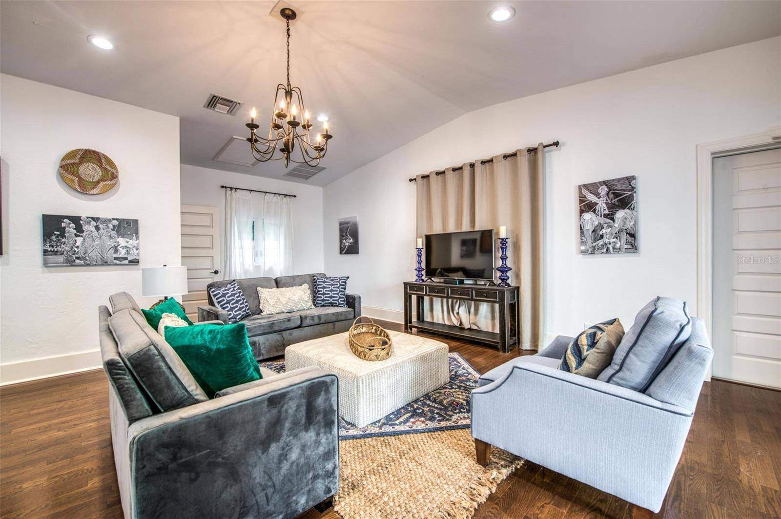 76 S WASHINGTON DR, SARASOTA, FL, 34236