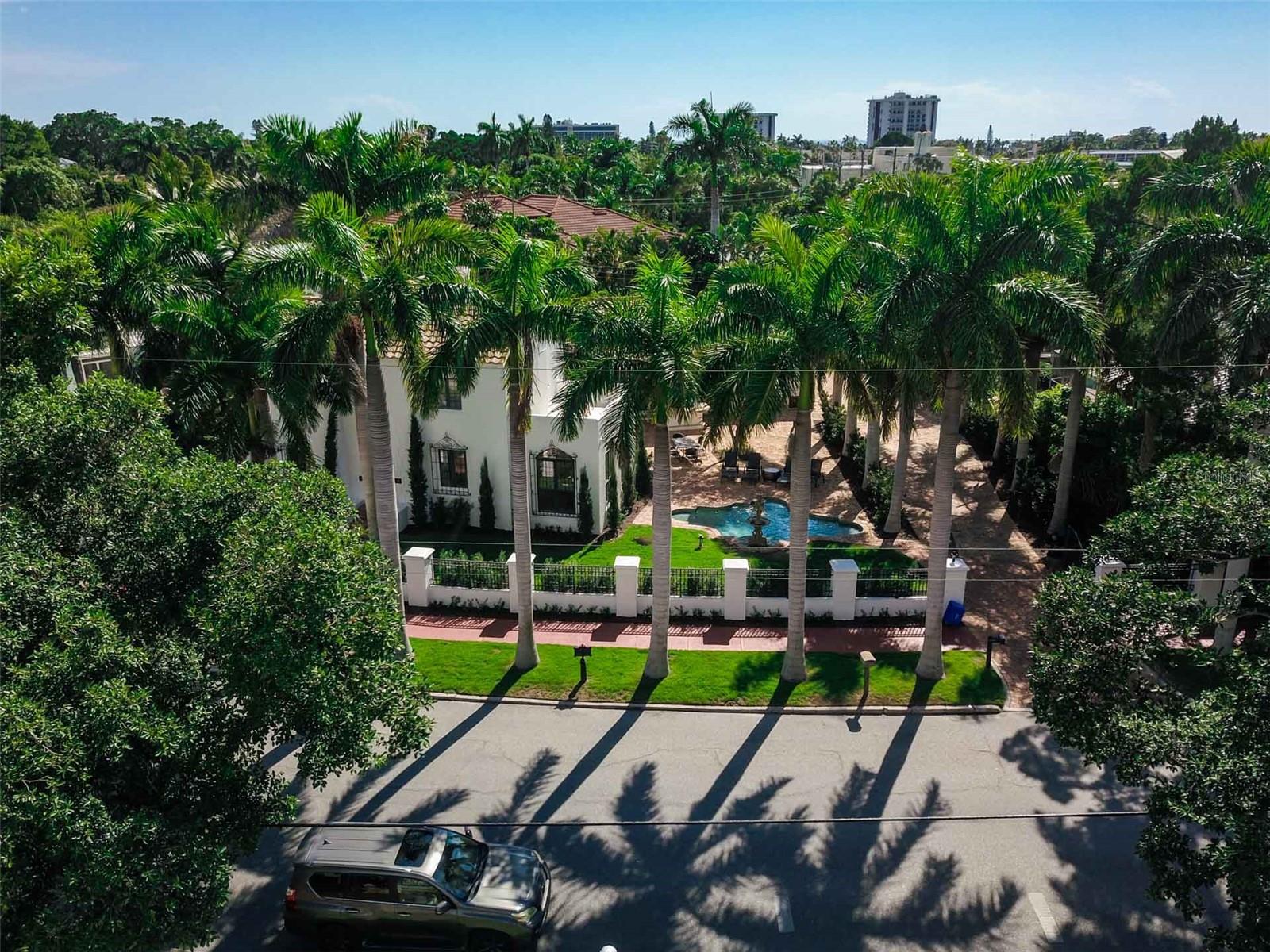 76 S WASHINGTON DR, SARASOTA, FL, 34236