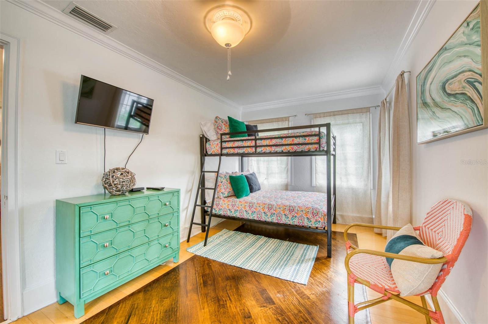76 S WASHINGTON DR, SARASOTA, FL, 34236
