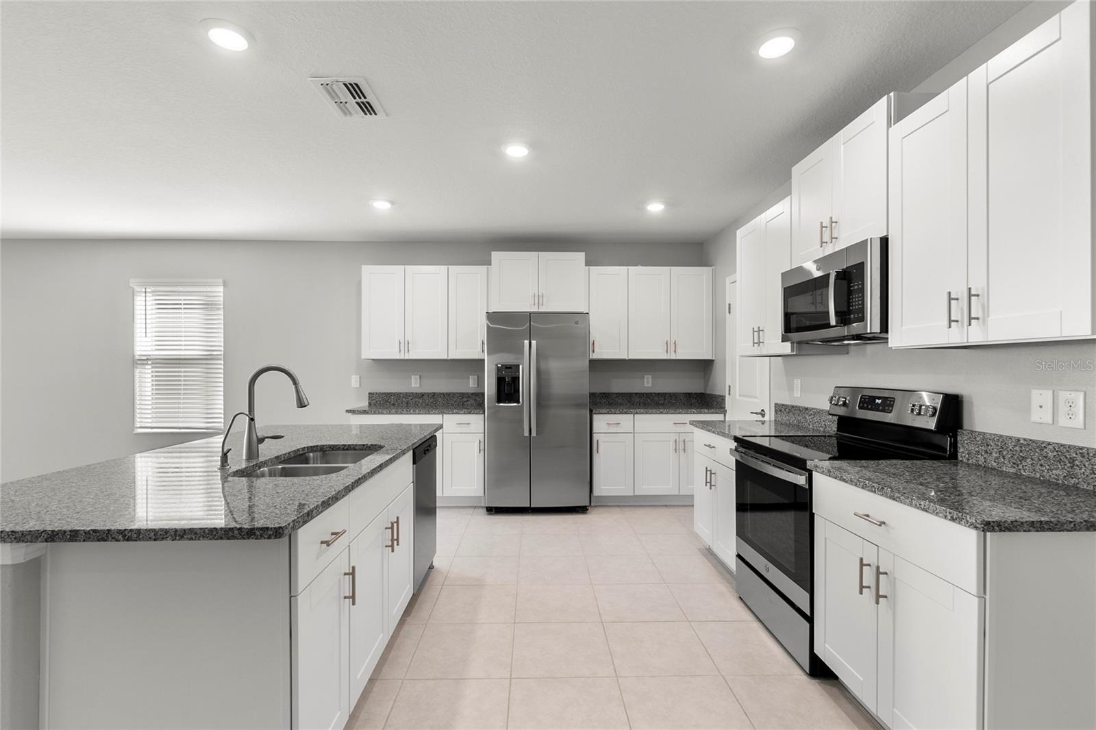 8918 PARSONS HILL BLVD, WESLEY CHAPEL, FL, 33545