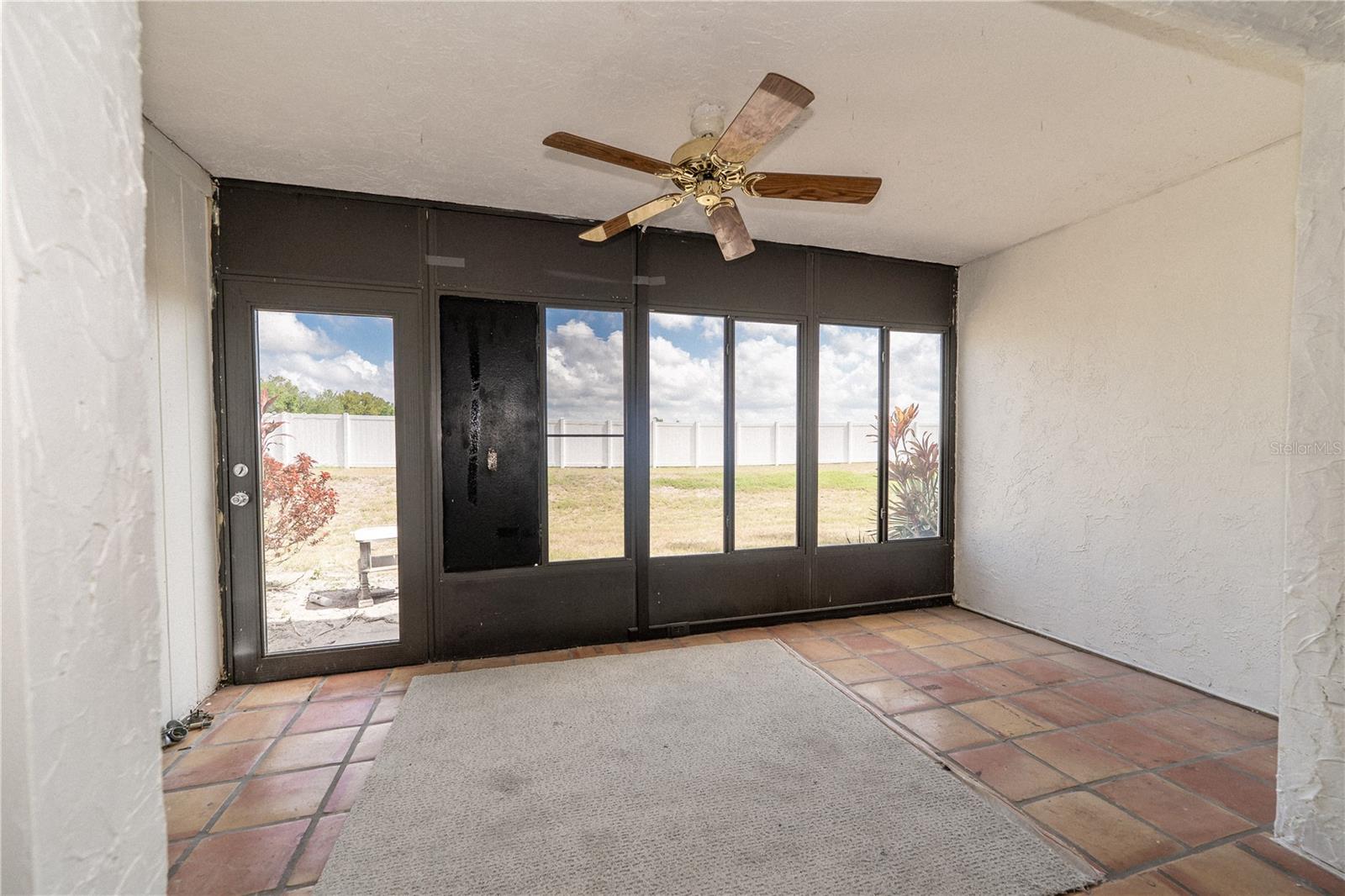 2433 TWIN DR #5, SARASOTA, FL, 34234