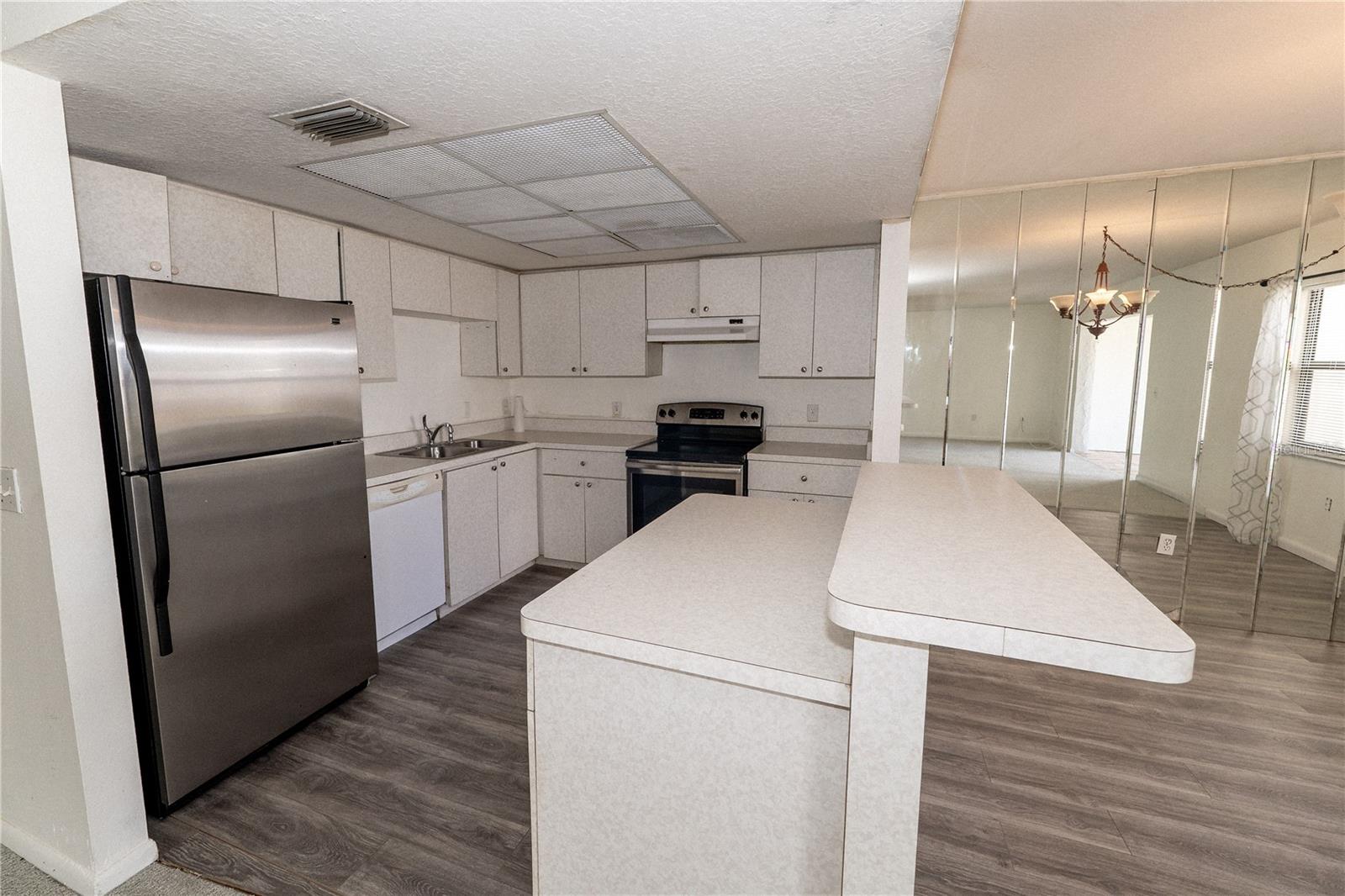 2433 TWIN DR #5, SARASOTA, FL, 34234