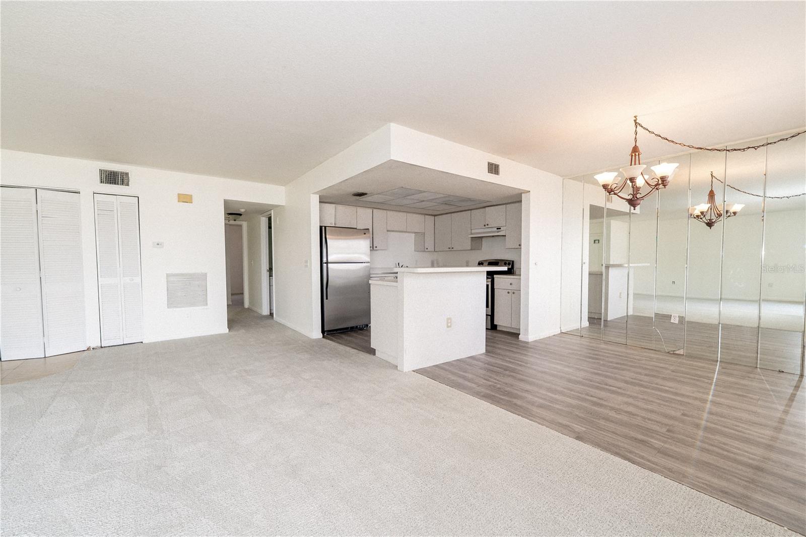 2433 TWIN DR #5, SARASOTA, FL, 34234
