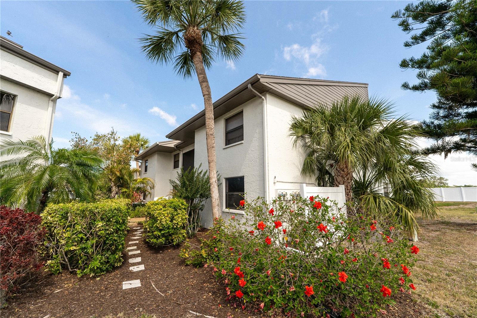 2433 TWIN DR #5, SARASOTA, FL, 34234