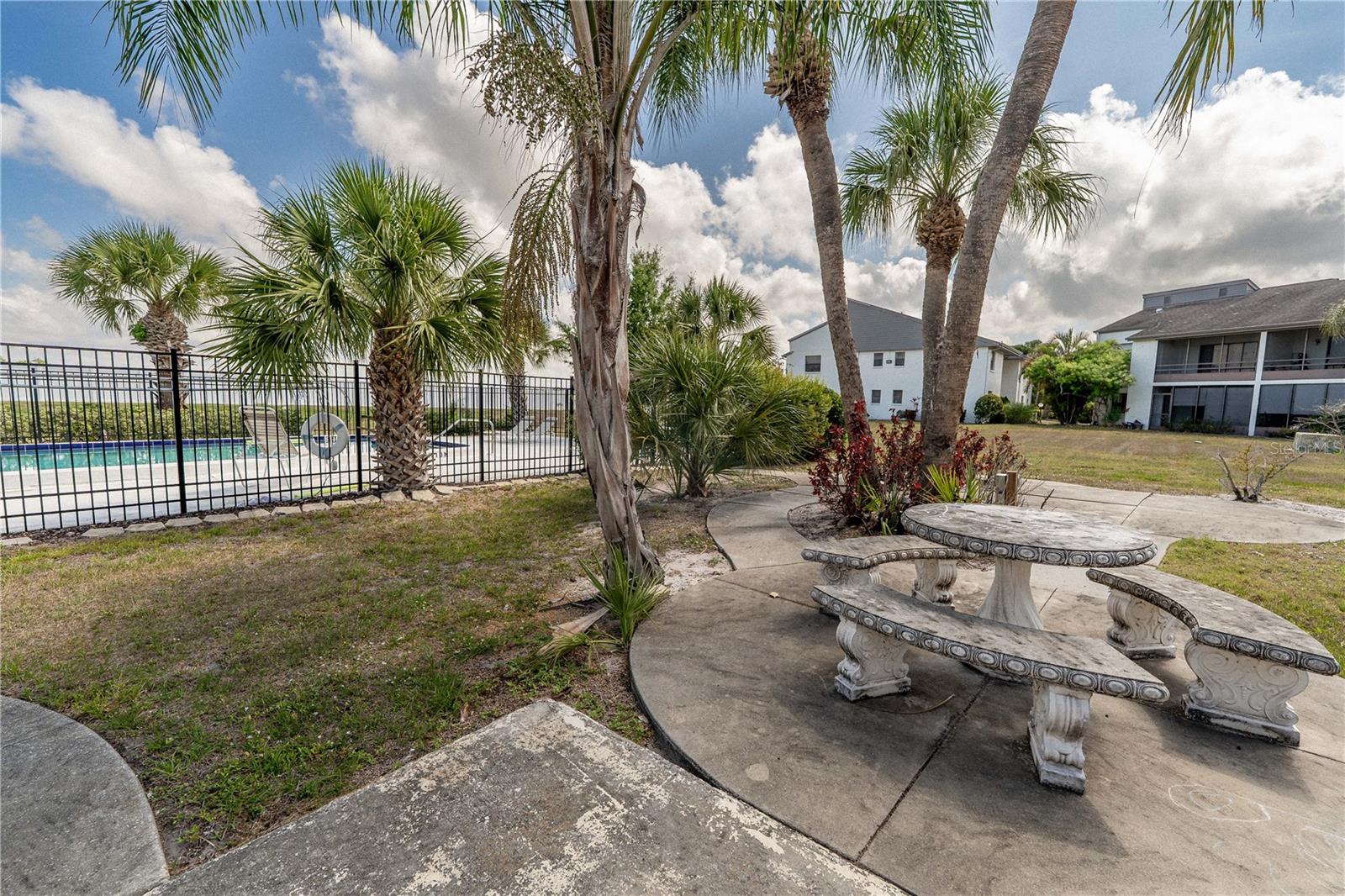 2433 TWIN DR #5, SARASOTA, FL, 34234