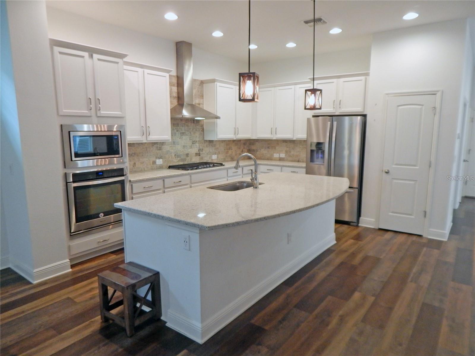 14242 NATURES RESERVE DR, LITHIA, FL, 33547