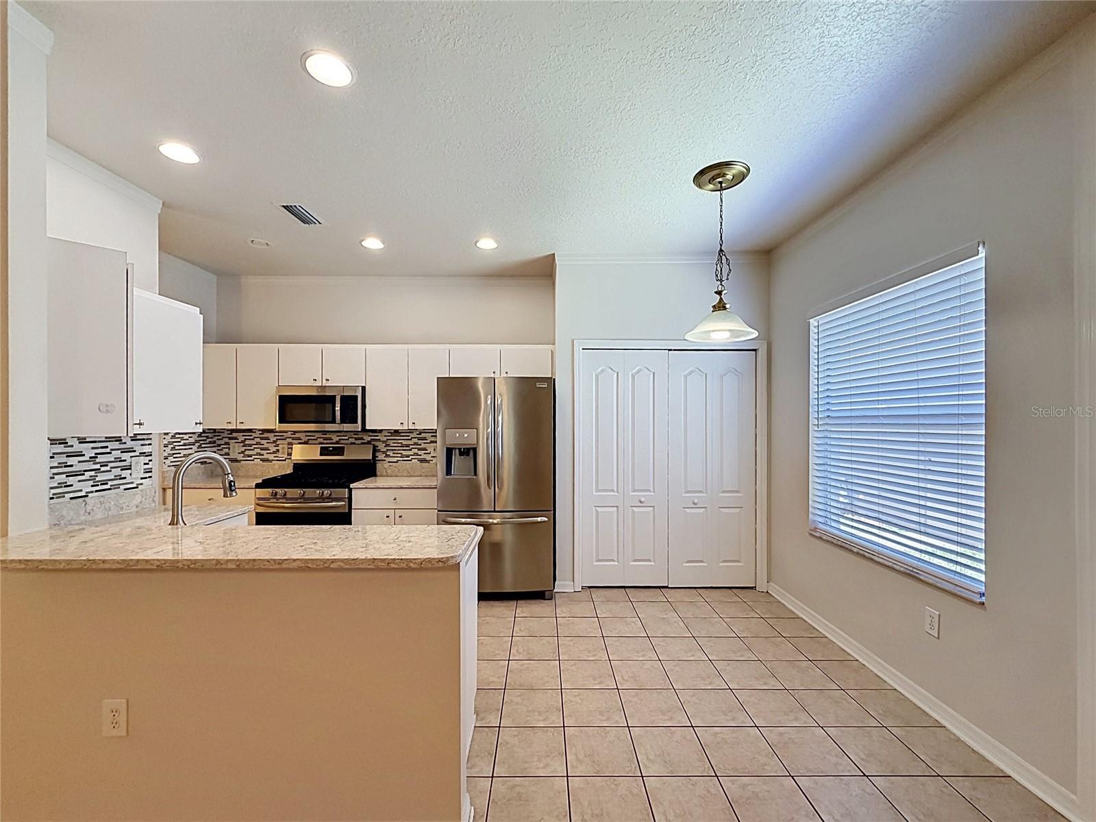 6932 MONARCH PARK DR, APOLLO BEACH, FL, 33572