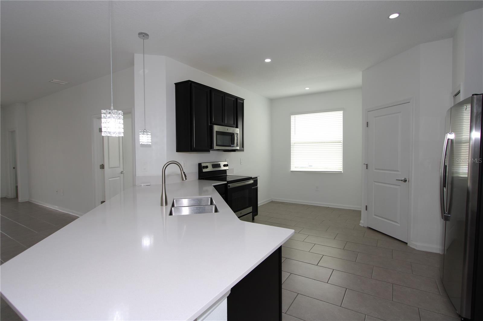 737 CITRUS RESERVE BLVD, DAVENPORT, FL, 33837