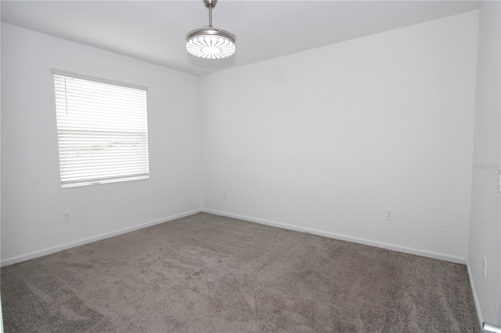 737 CITRUS RESERVE BLVD, DAVENPORT, FL, 33837