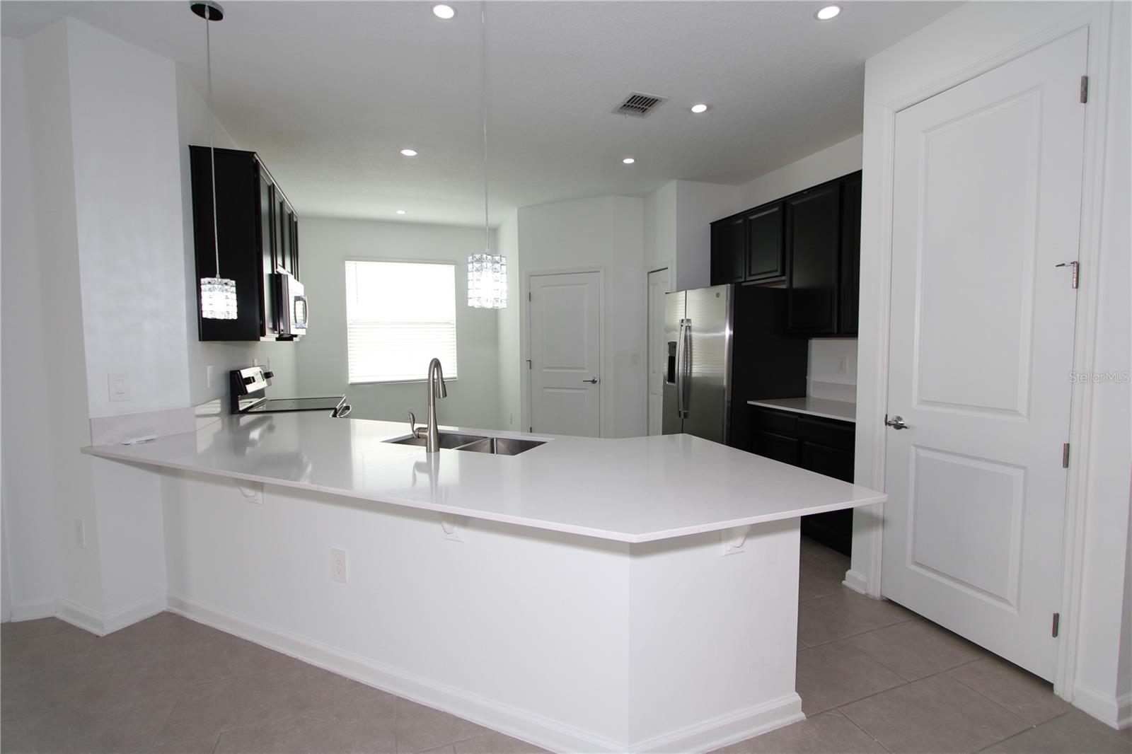 737 CITRUS RESERVE BLVD, DAVENPORT, FL, 33837