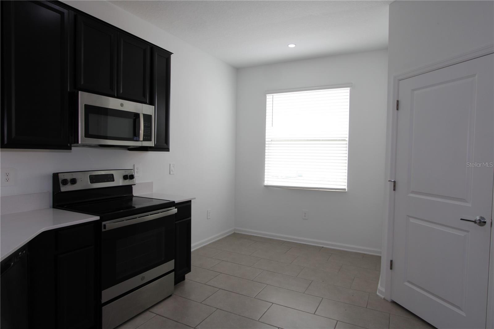 737 CITRUS RESERVE BLVD, DAVENPORT, FL, 33837