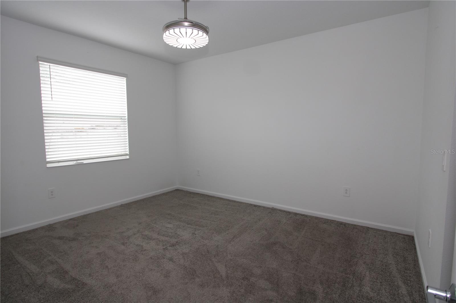 737 CITRUS RESERVE BLVD, DAVENPORT, FL, 33837