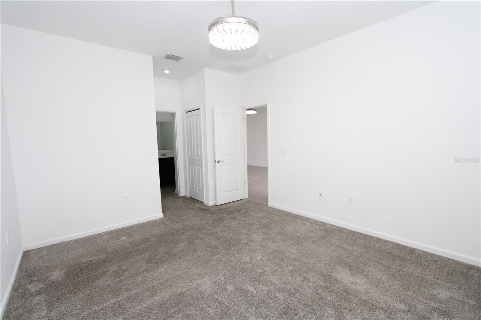 737 CITRUS RESERVE BLVD, DAVENPORT, FL, 33837