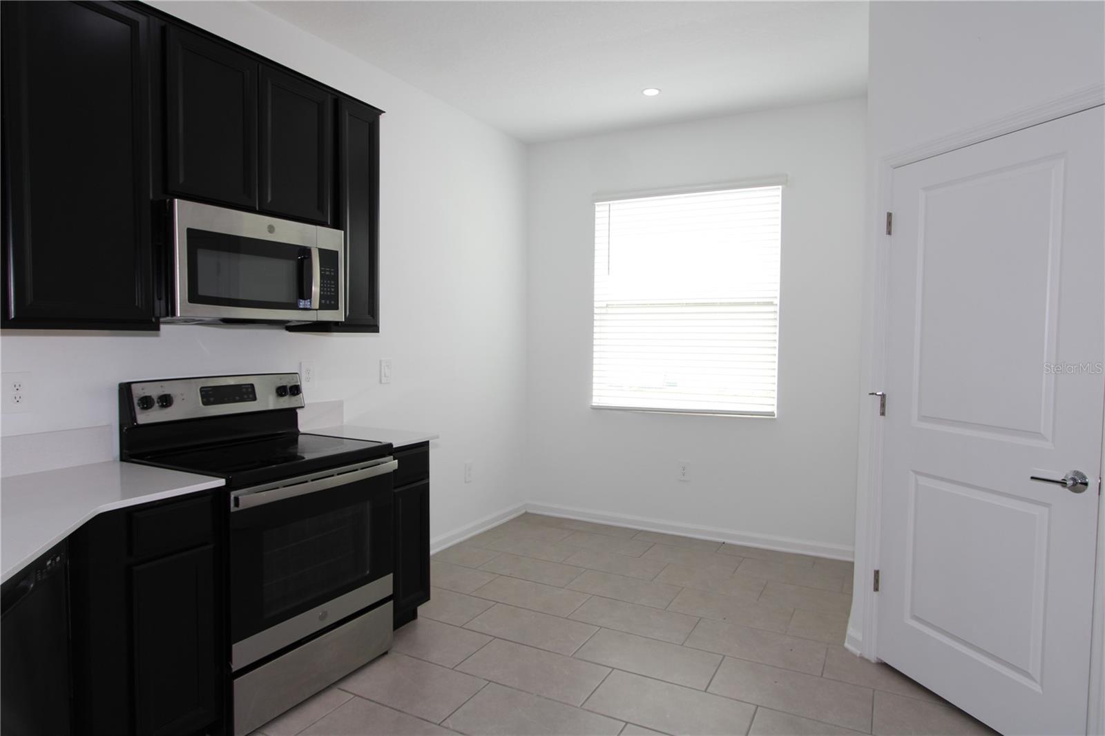 737 CITRUS RESERVE BLVD, DAVENPORT, FL, 33837