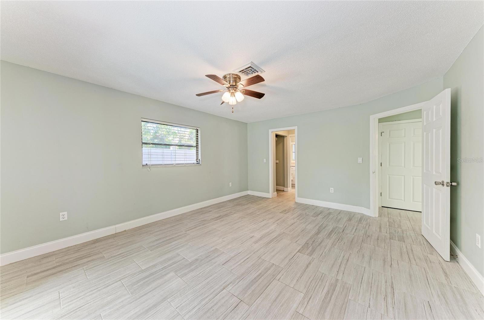 627 ALLIGATOR DR, VENICE, FL, 34293
