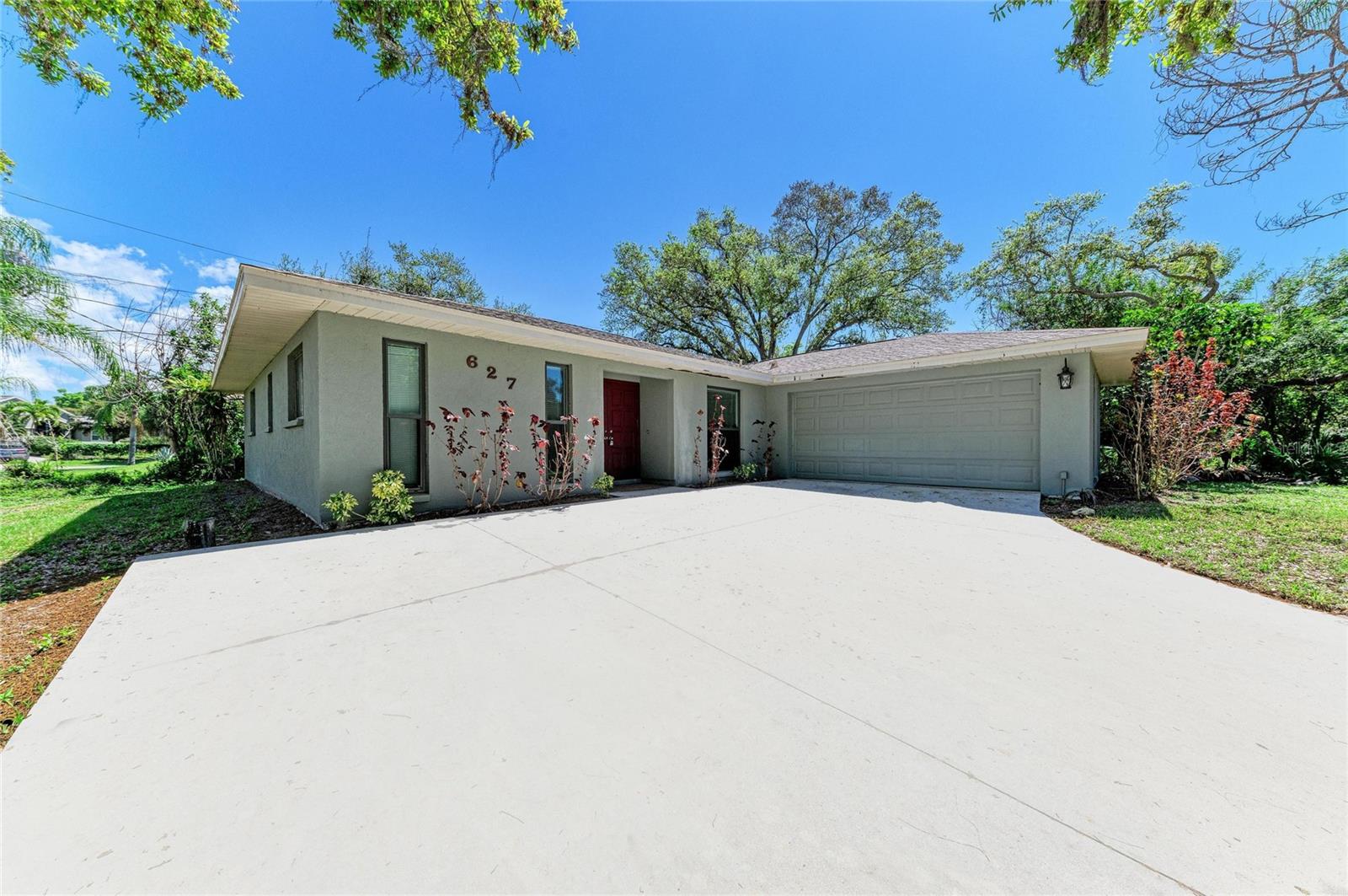 627 ALLIGATOR DR, VENICE, FL, 34293