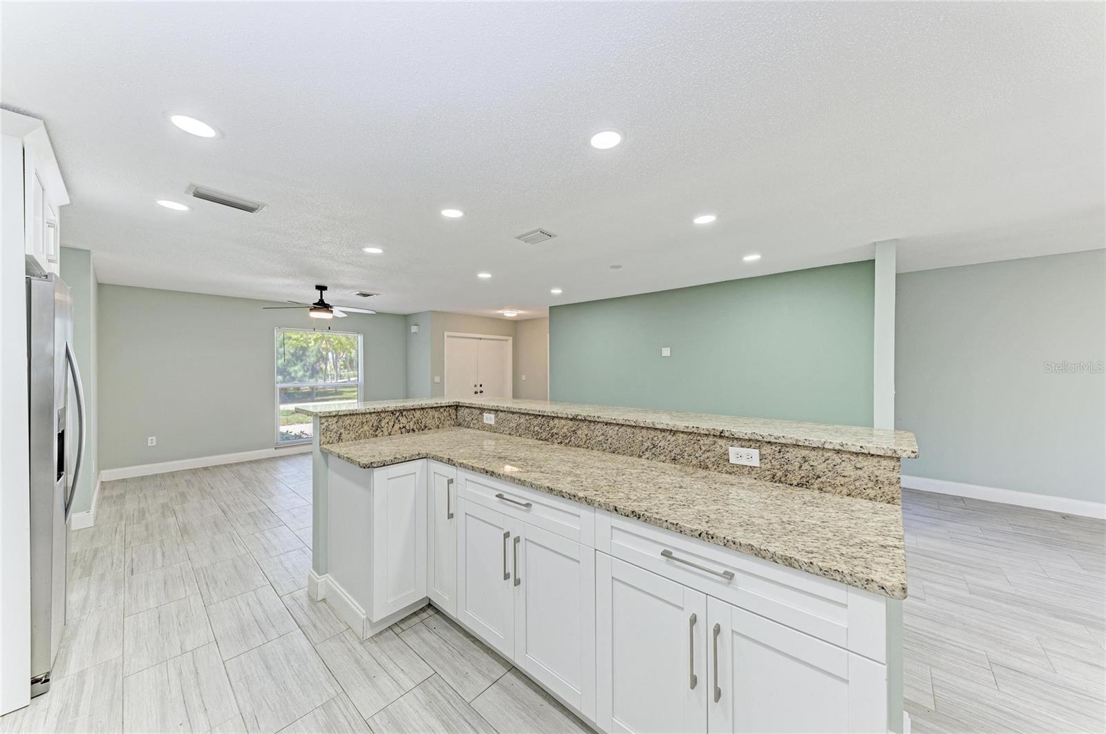 627 ALLIGATOR DR, VENICE, FL, 34293