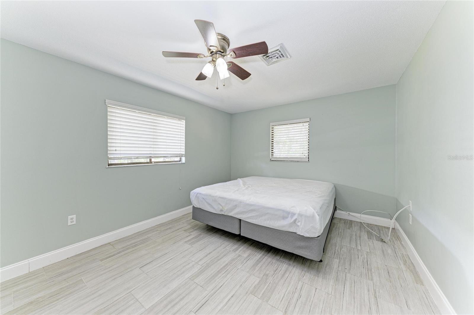 627 ALLIGATOR DR, VENICE, FL, 34293