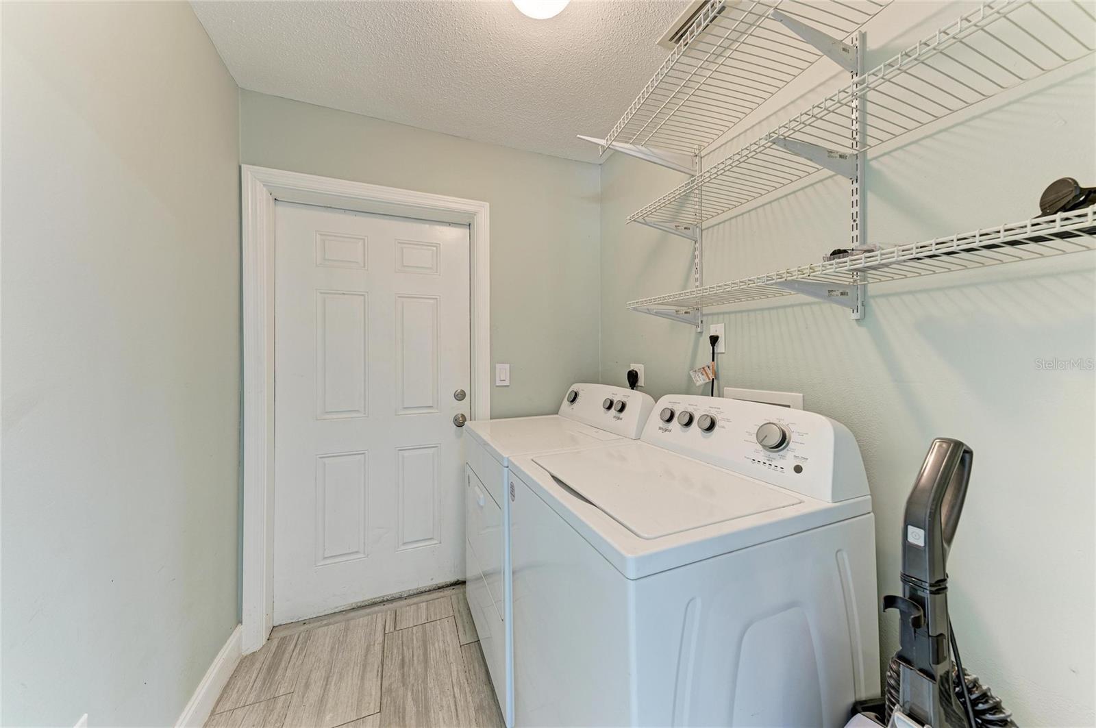 627 ALLIGATOR DR, VENICE, FL, 34293