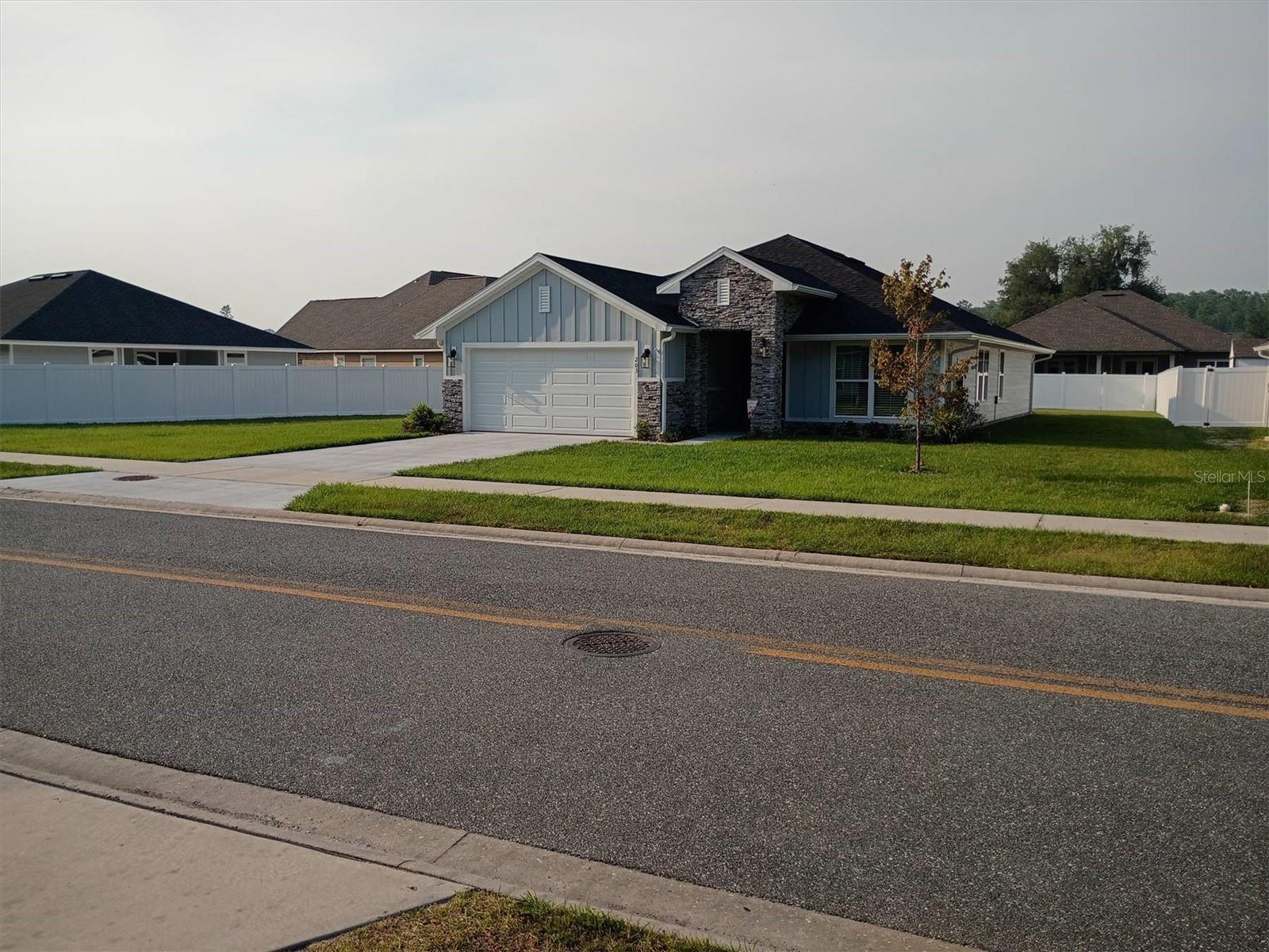 203 SW SILVER PALM DR, LAKE CITY, FL, 32024