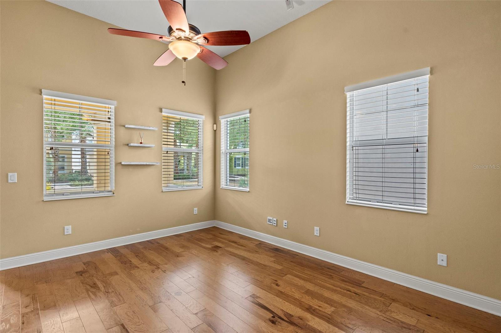 514 WINTERSIDE DR, APOLLO BEACH, FL, 33572