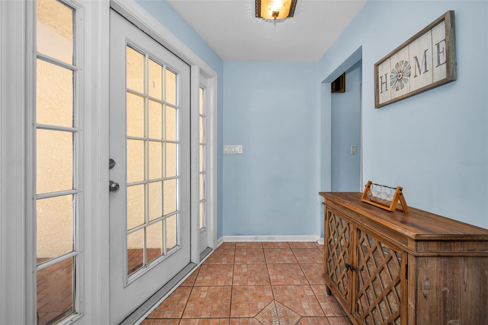 520 SANDY HOOK RD, PALM HARBOR, FL, 34683
