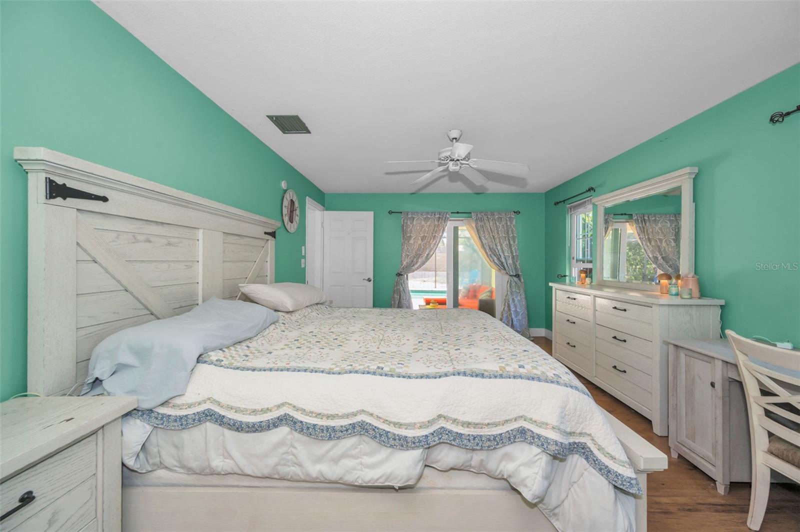 520 SANDY HOOK RD, PALM HARBOR, FL, 34683