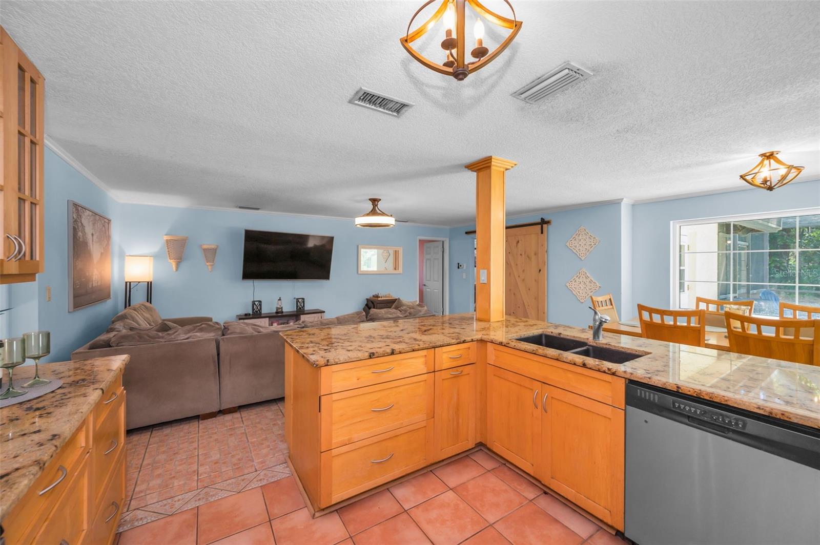 520 SANDY HOOK RD, PALM HARBOR, FL, 34683