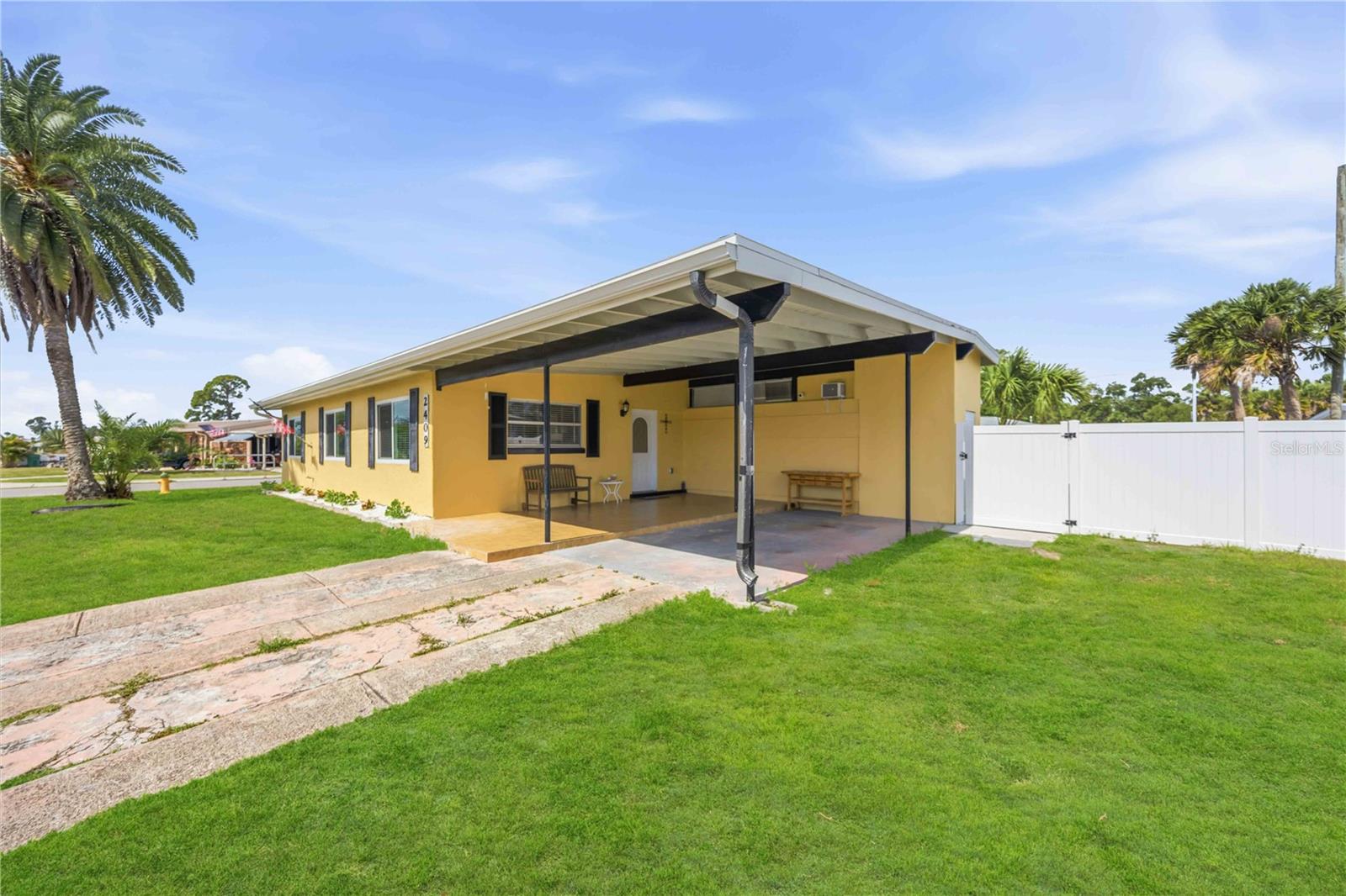 2409 EDNOR ST, PORT CHARLOTTE, FL, 33952
