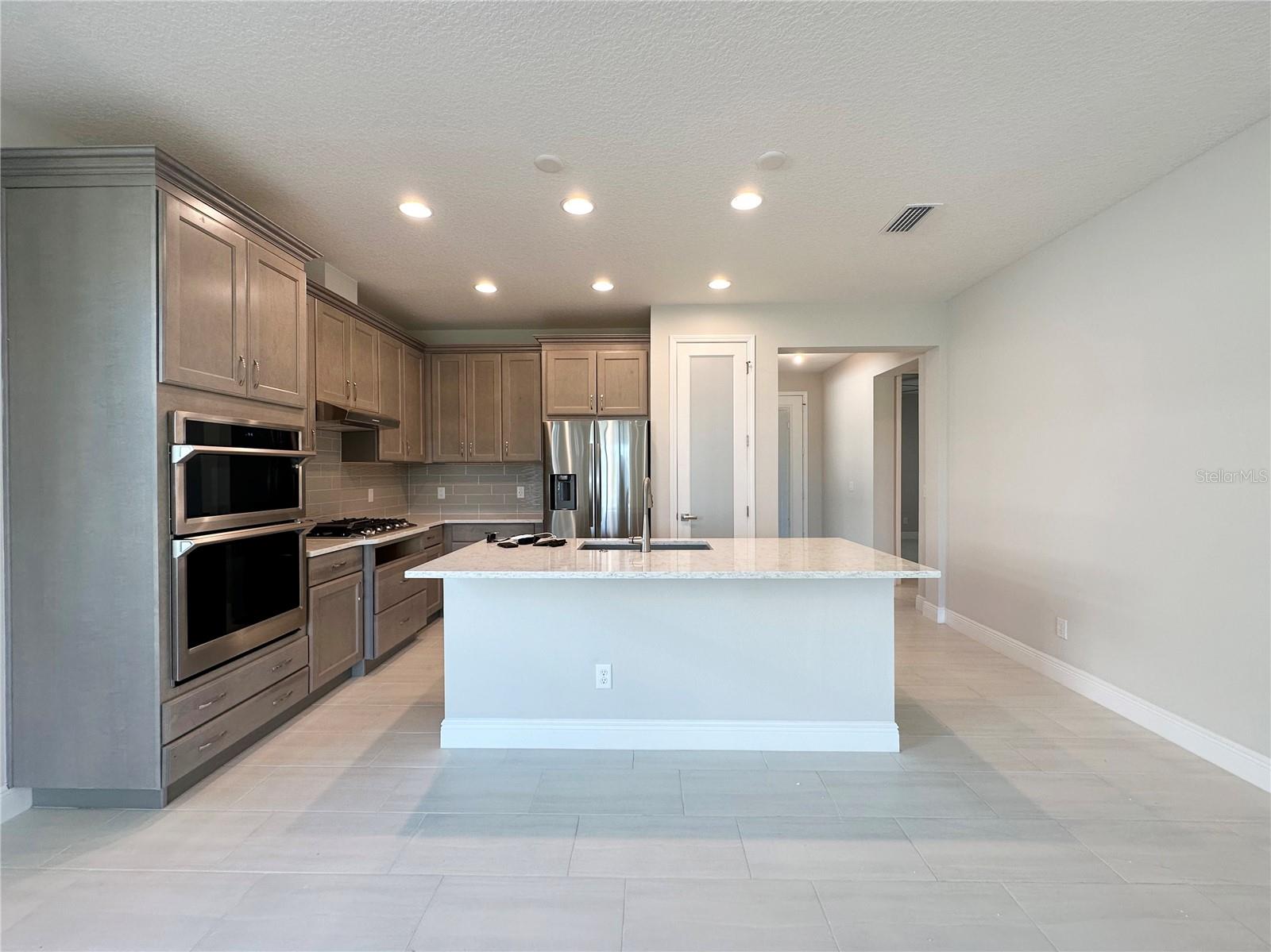 10716 KLEE AVE, BRADENTON, FL, 34212