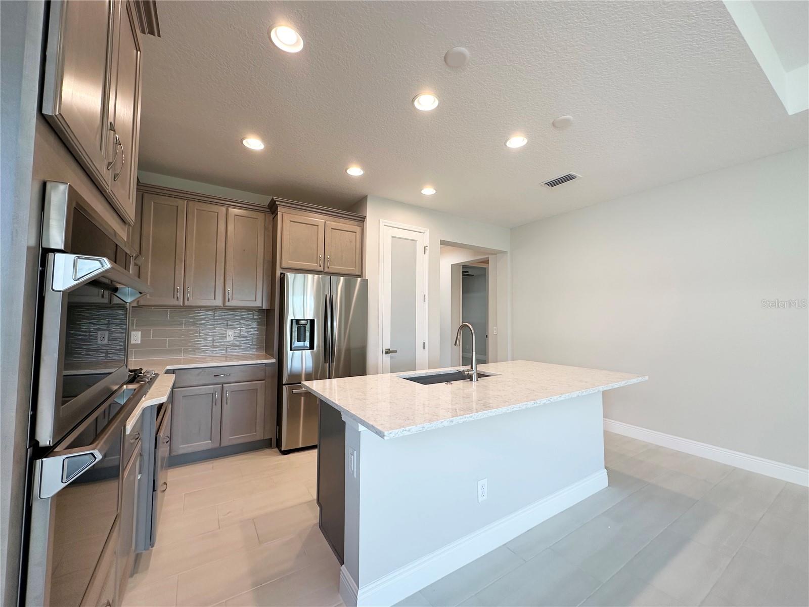 10716 KLEE AVE, BRADENTON, FL, 34212
