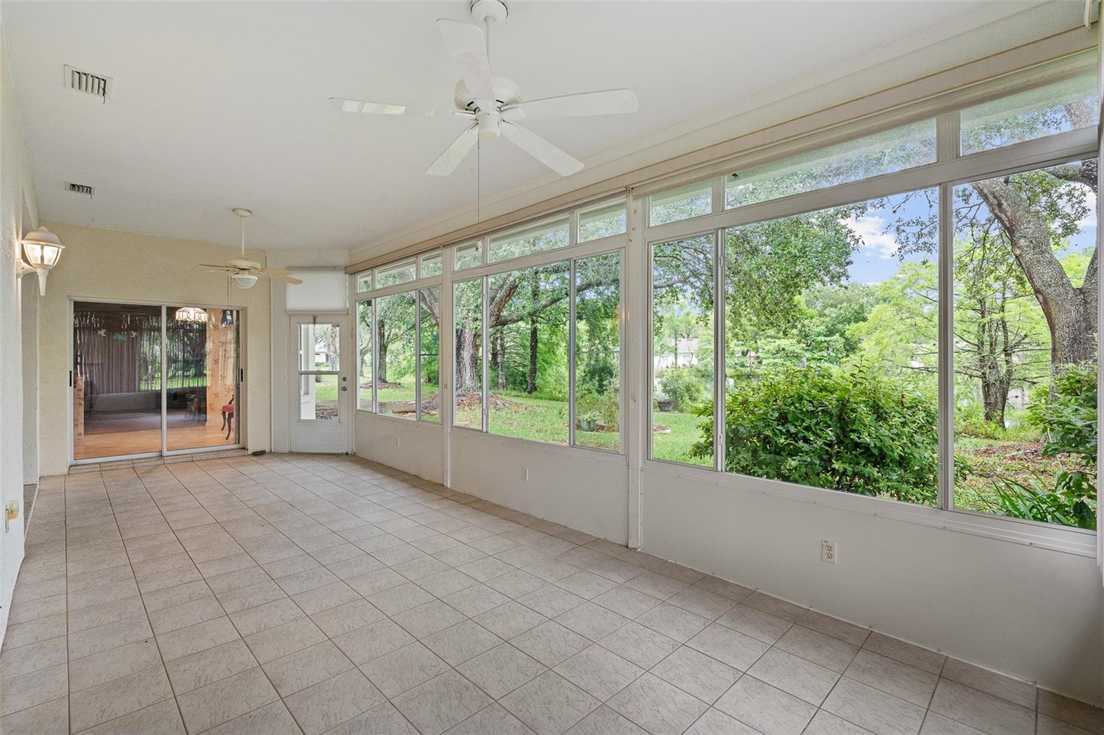 28 CEDAR POINT DR, PALM COAST, FL, 32164