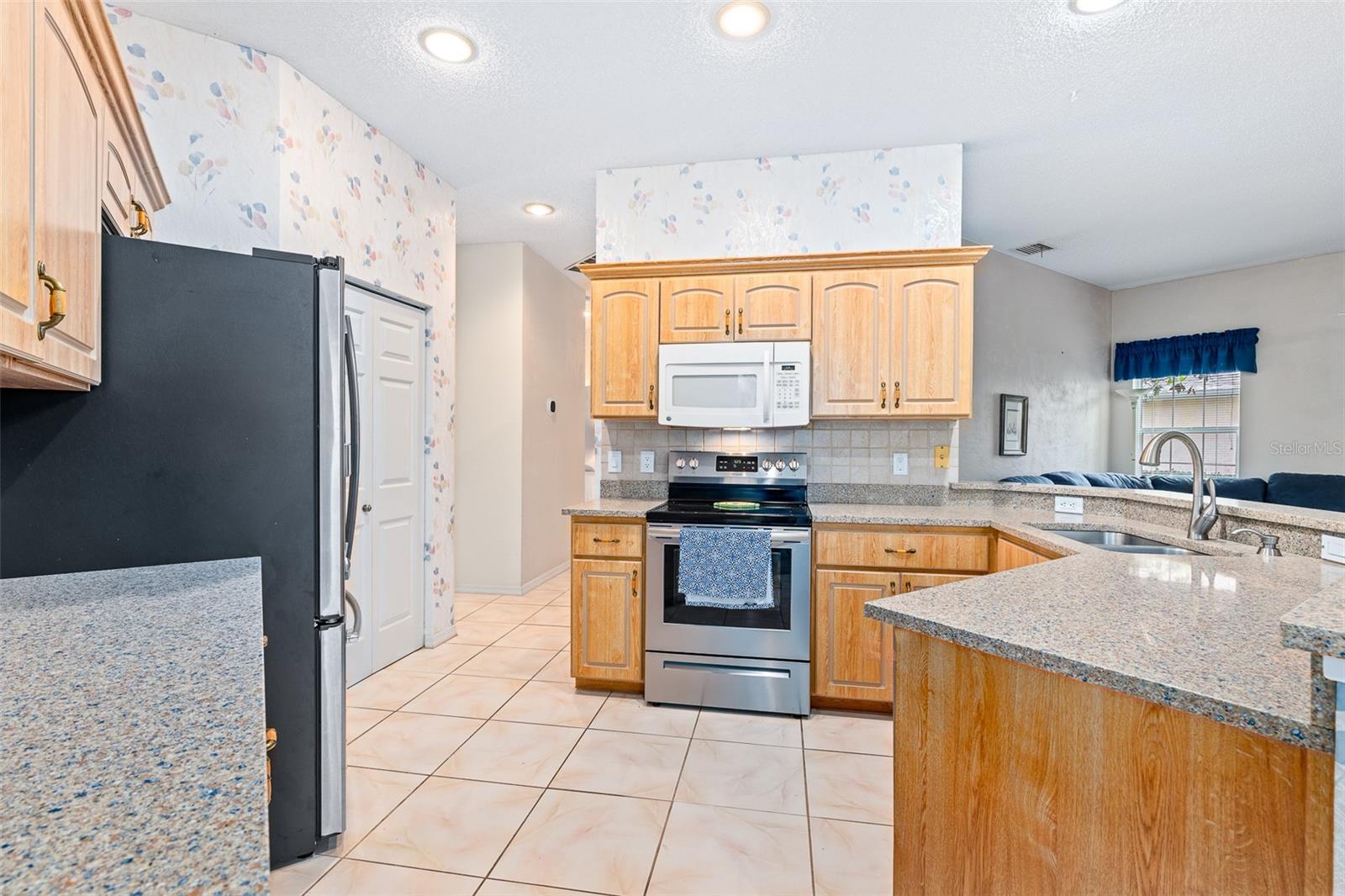 28 CEDAR POINT DR, PALM COAST, FL, 32164