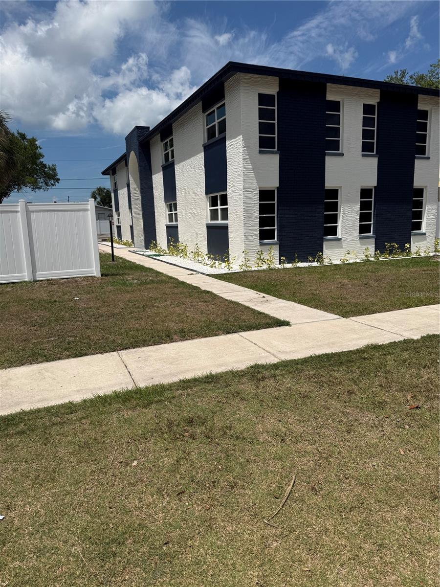 439 76TH AVE N, ST PETERSBURG, FL, 33702